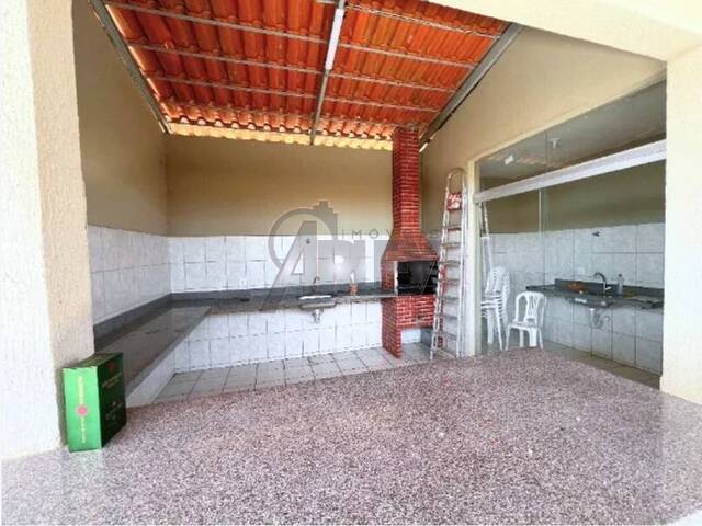 #5315 - Apartamento Usado para Venda em Montes Claros - MG - 3