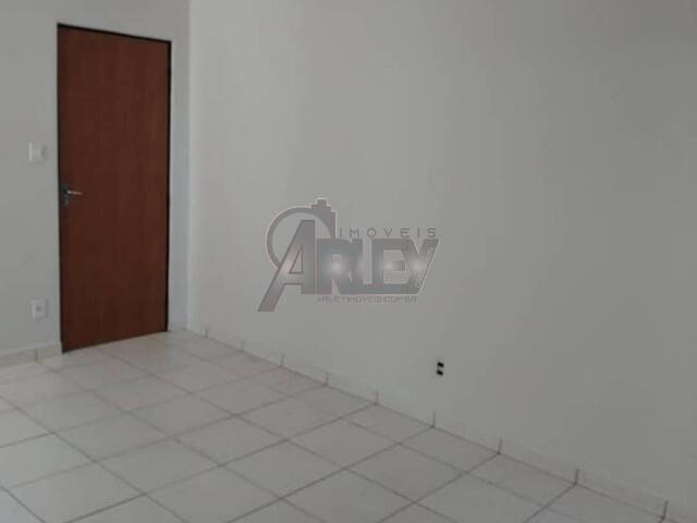 #5473 - Apartamento Usado para Venda em Montes Claros - MG - 2