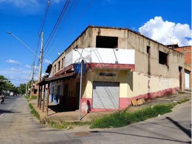 #5612 - Ponto Comercial para Venda em Montes Claros - MG - 2