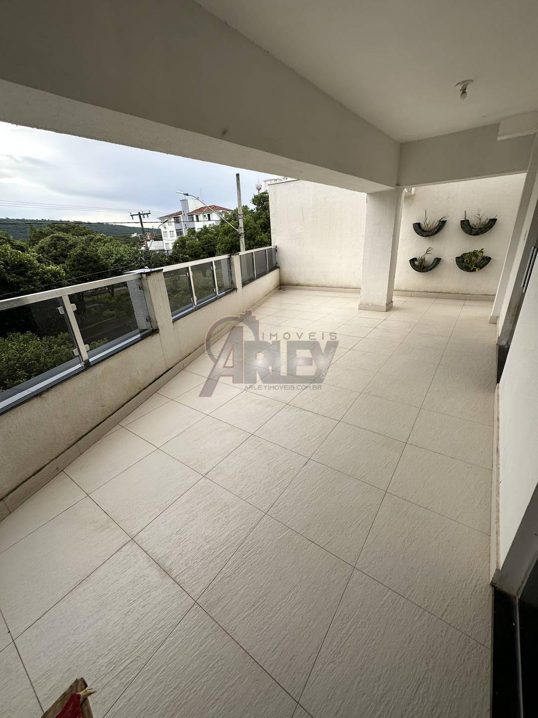 Apartamento à venda com 3 quartos, 265m² - Foto 4