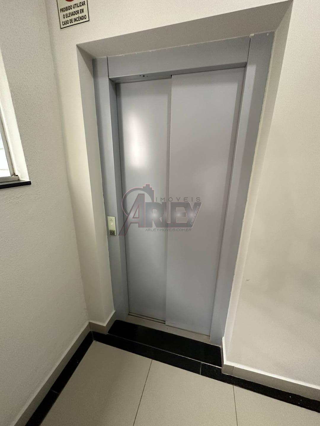 Apartamento à venda com 3 quartos, 265m² - Foto 10