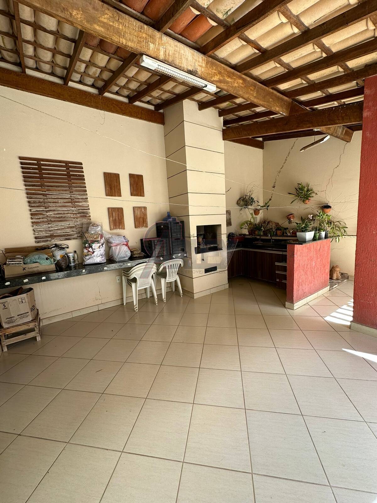 Casa à venda com 3 quartos, 210m² - Foto 3