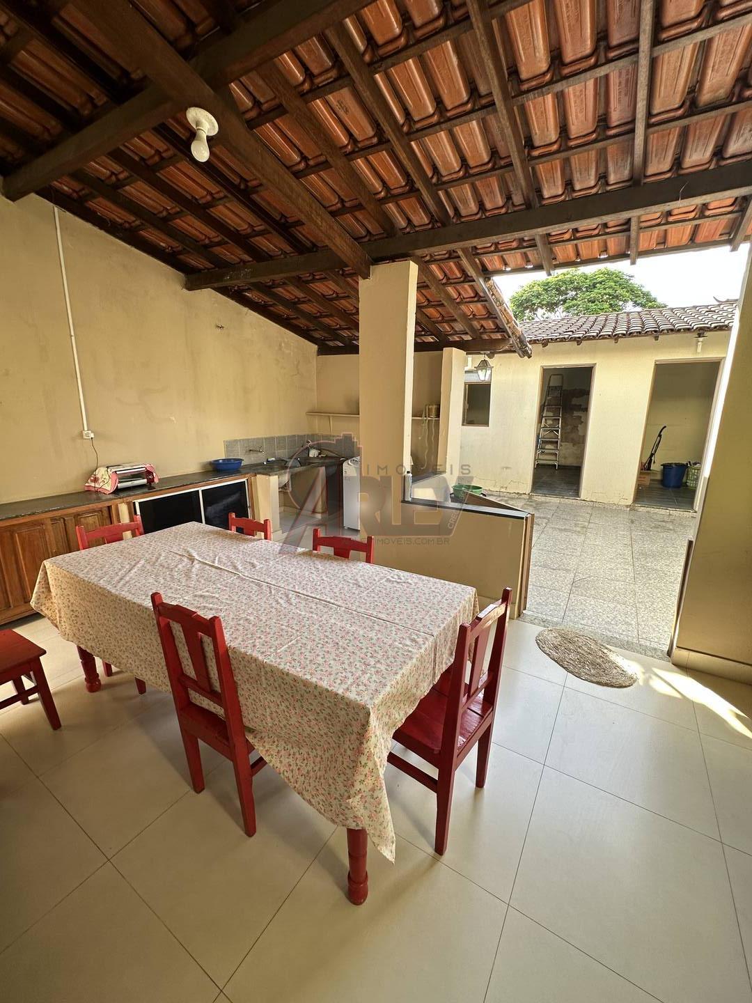 Casa à venda com 3 quartos, 182m² - Foto 8