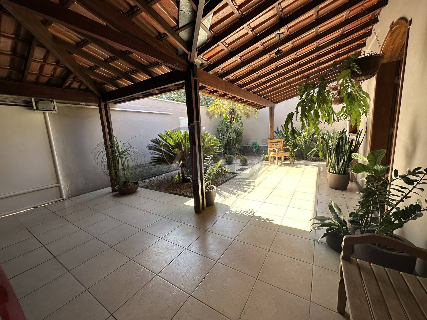 Casa à venda com 3 quartos, 180m² - Foto 3