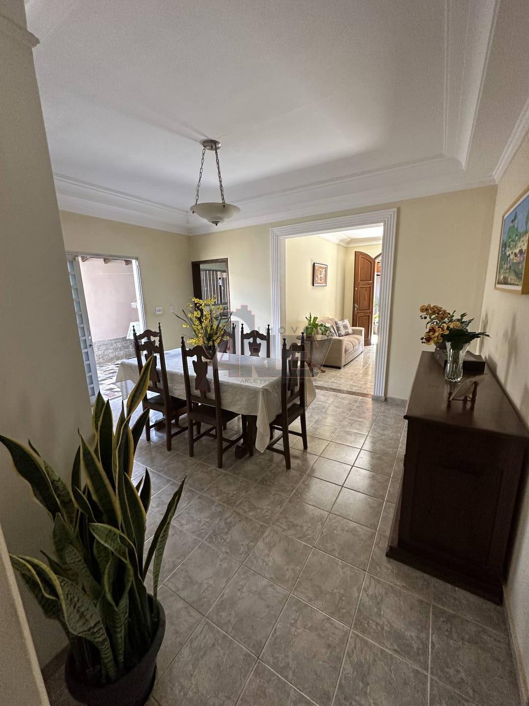 Casa à venda com 3 quartos, 180m² - Foto 5