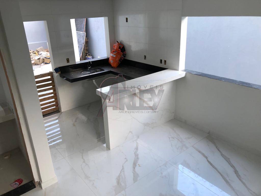 Casa à venda com 3 quartos, 82m² - Foto 30