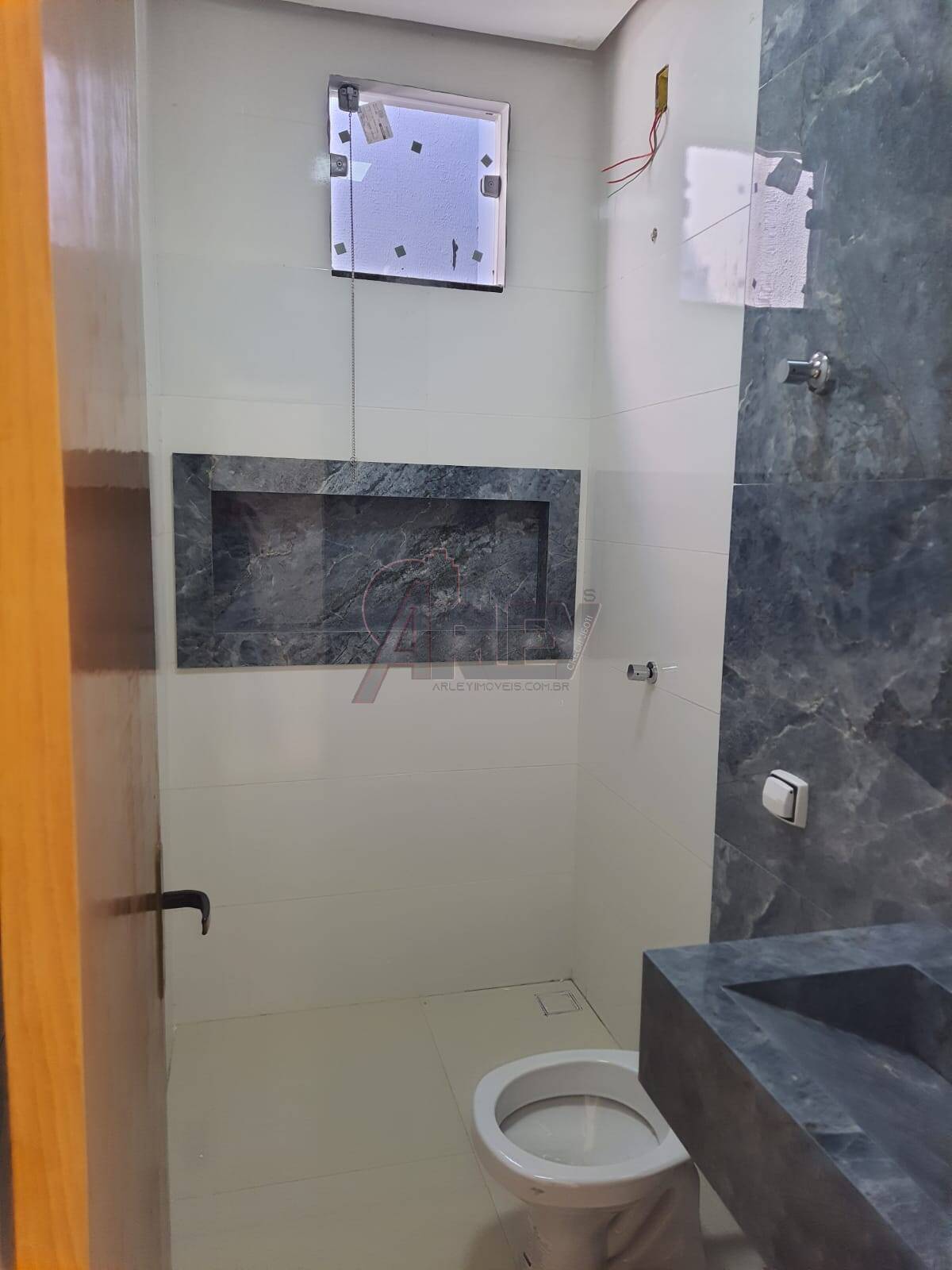 Casa à venda com 3 quartos, 60m² - Foto 5