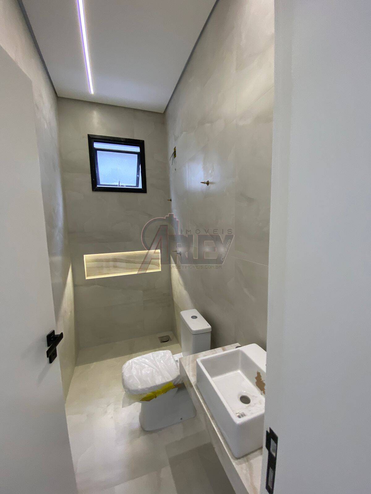 Casa à venda com 3 quartos, 200m² - Foto 11