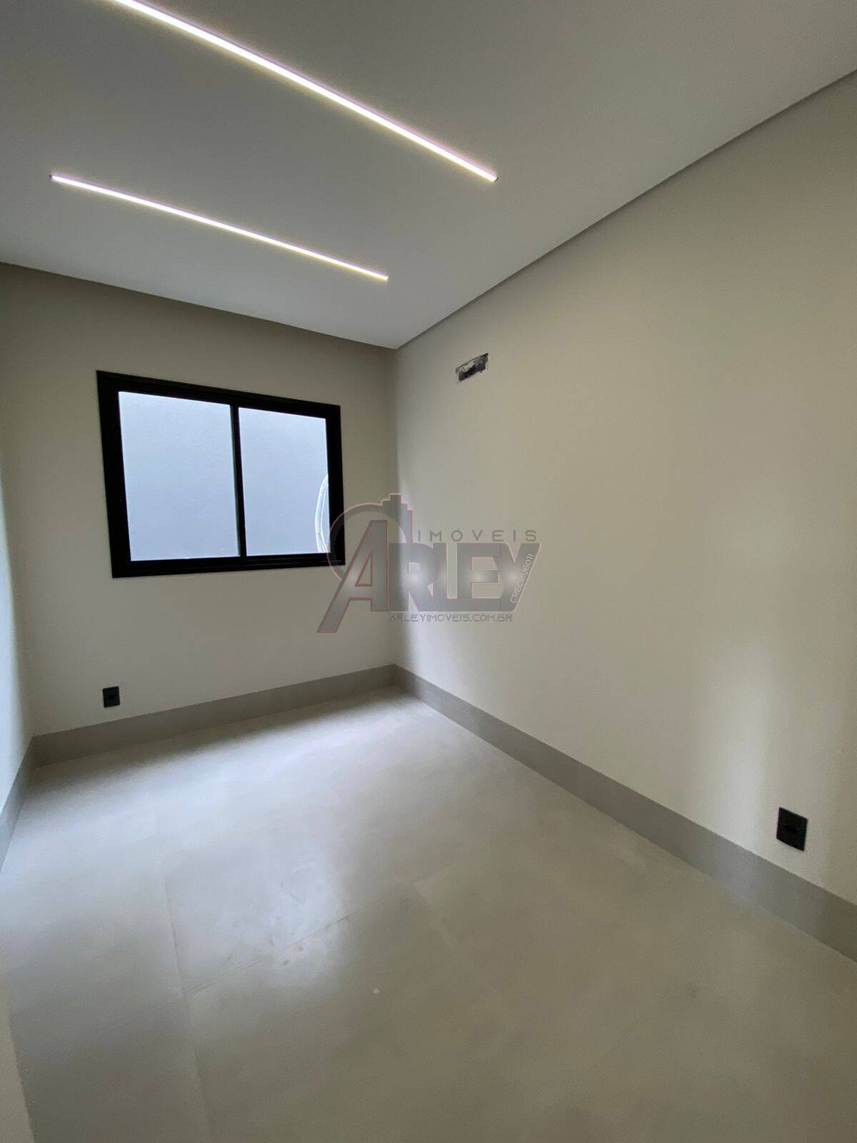 Casa à venda com 3 quartos, 200m² - Foto 13