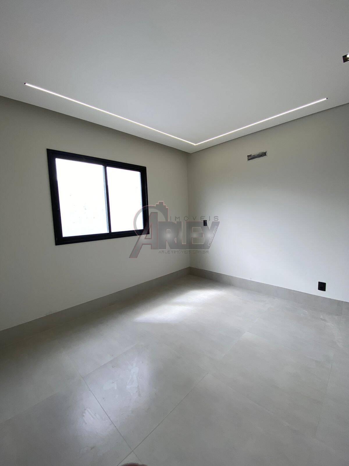 Casa à venda com 3 quartos, 200m² - Foto 17