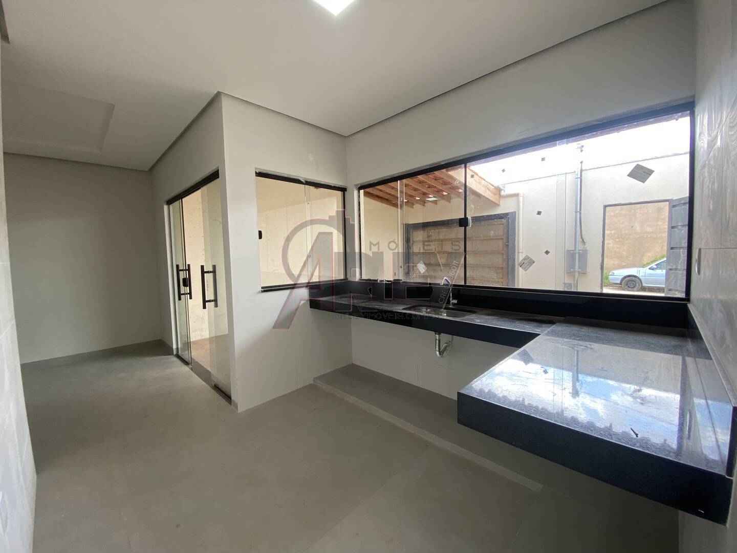 Casa à venda com 3 quartos, 65m² - Foto 3