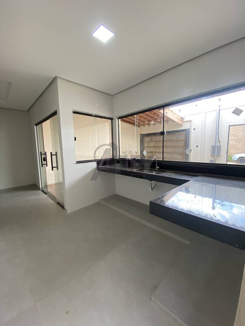 Casa à venda com 3 quartos, 65m² - Foto 11