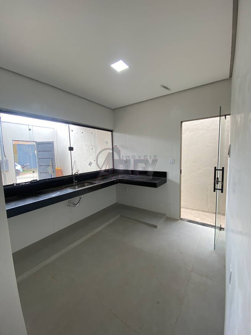 Casa à venda com 3 quartos, 65m² - Foto 18