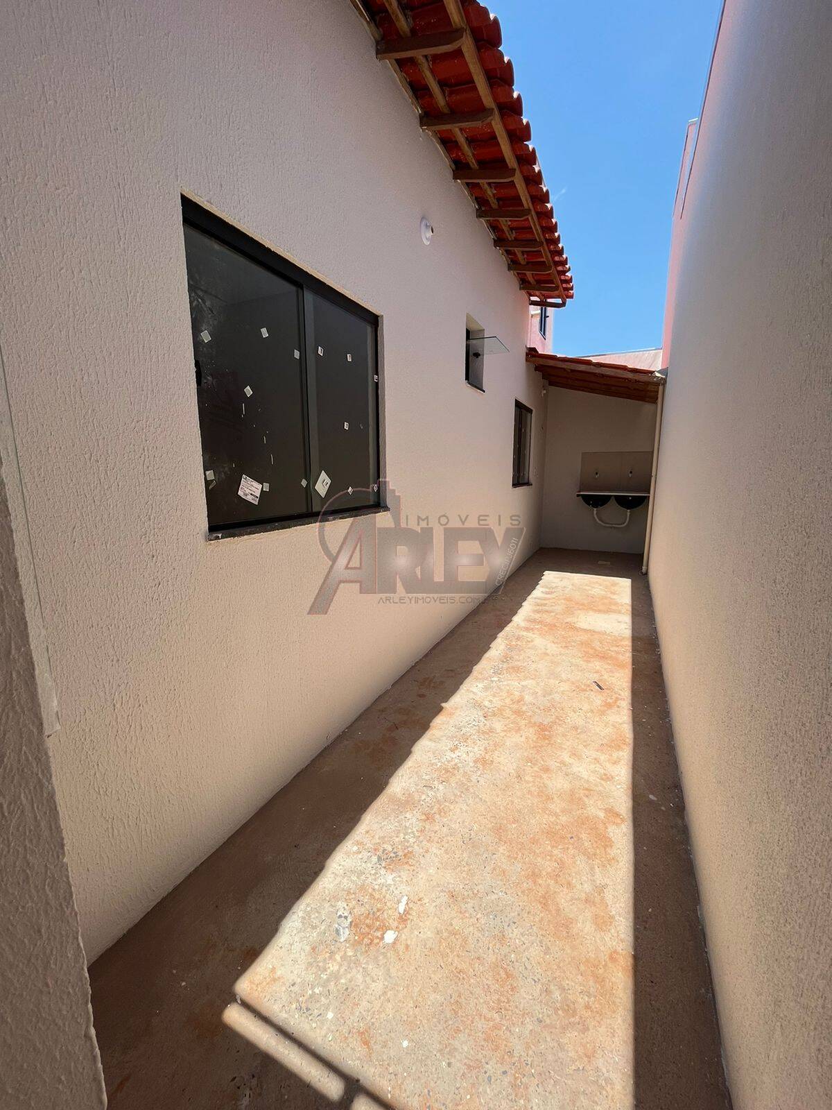 Casa à venda com 2 quartos, 100m² - Foto 7