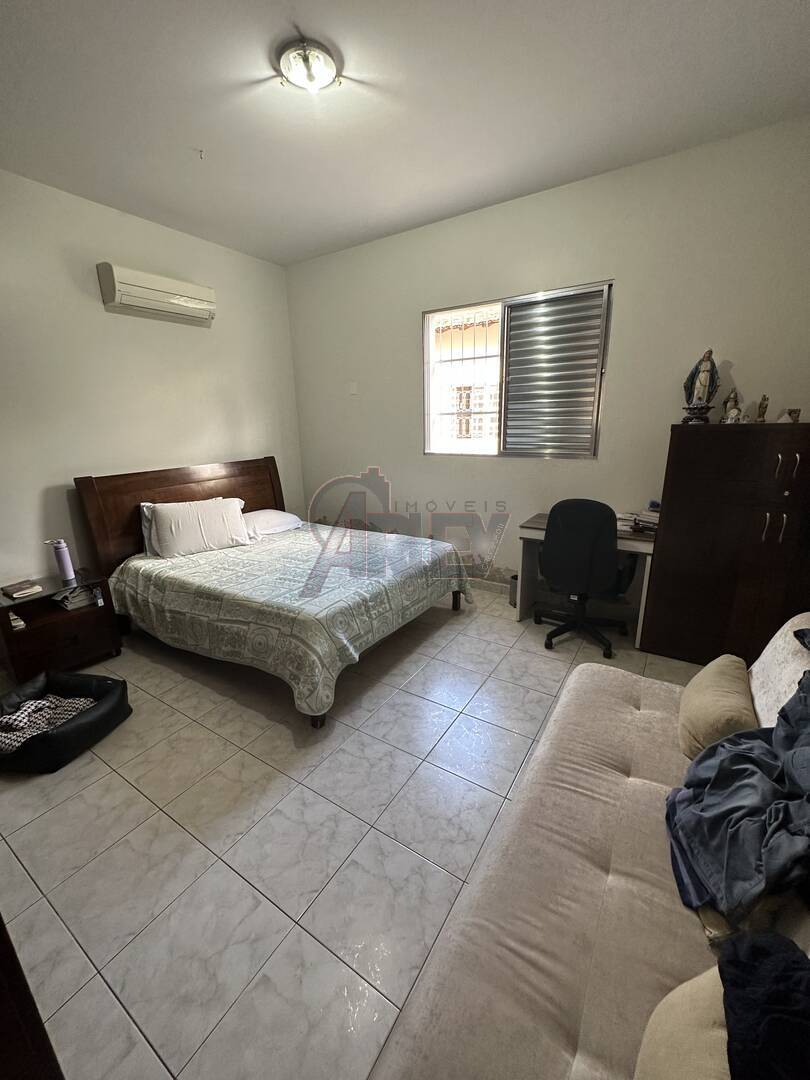 Casa à venda com 3 quartos, 200m² - Foto 7