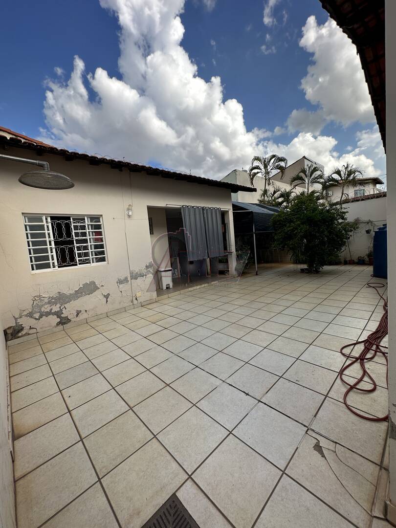 Casa à venda com 3 quartos, 200m² - Foto 21