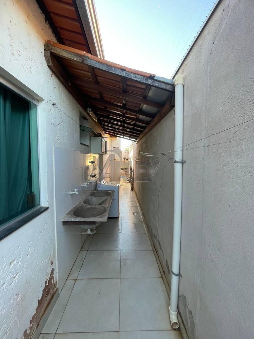 Casa à venda com 3 quartos, 120m² - Foto 8