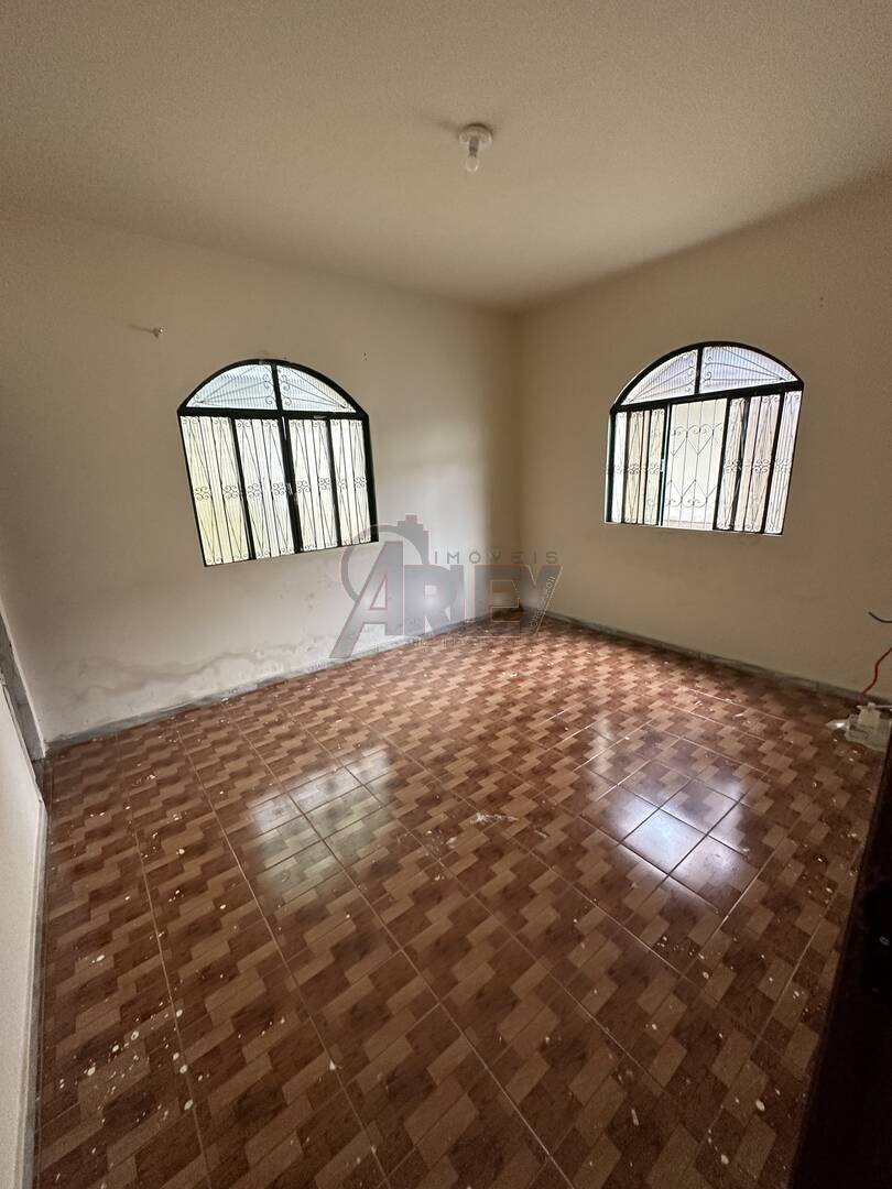 Casa à venda com 3 quartos, 180m² - Foto 14