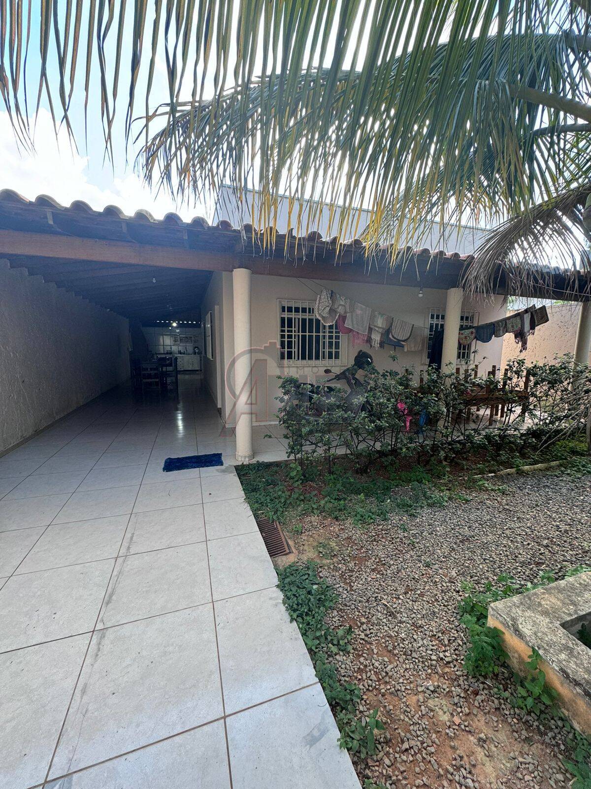 Casa à venda com 3 quartos, 140m² - Foto 2