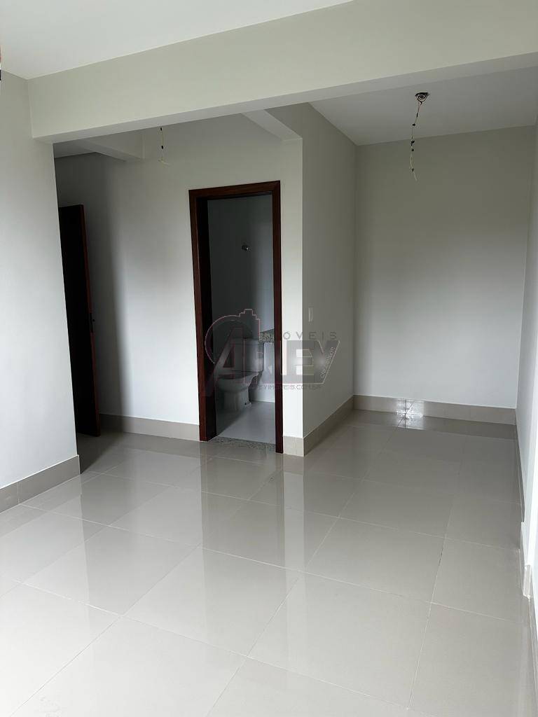 Apartamento à venda com 3 quartos, 98m² - Foto 4