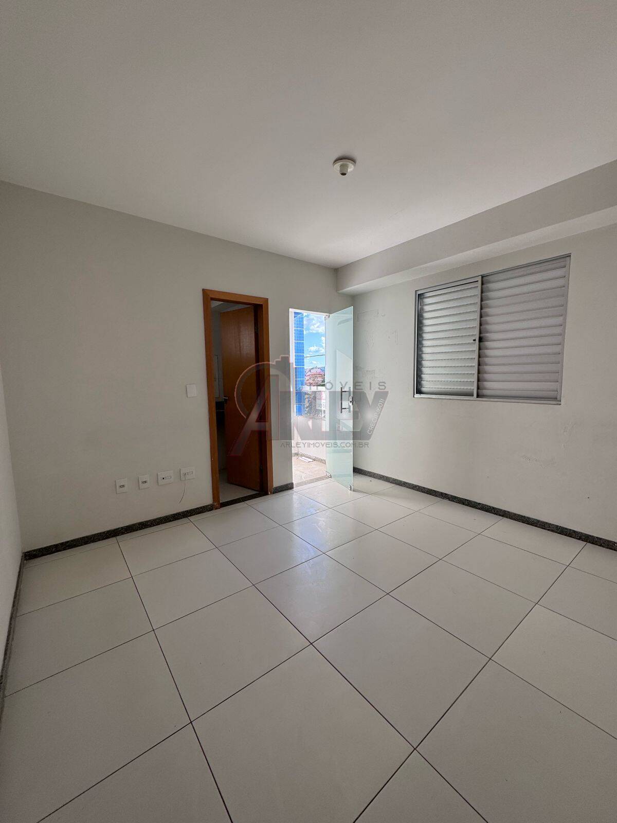 Apartamento à venda com 3 quartos, 82m² - Foto 13