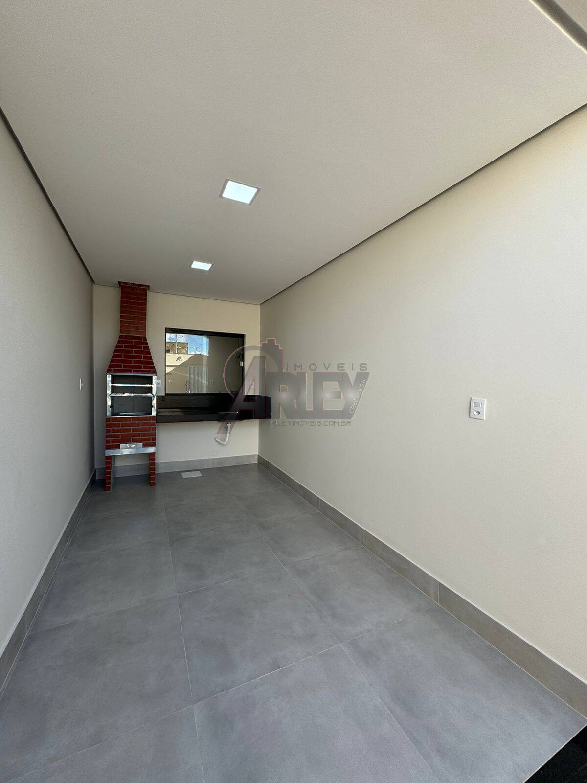 Casa à venda com 3 quartos, 80m² - Foto 4