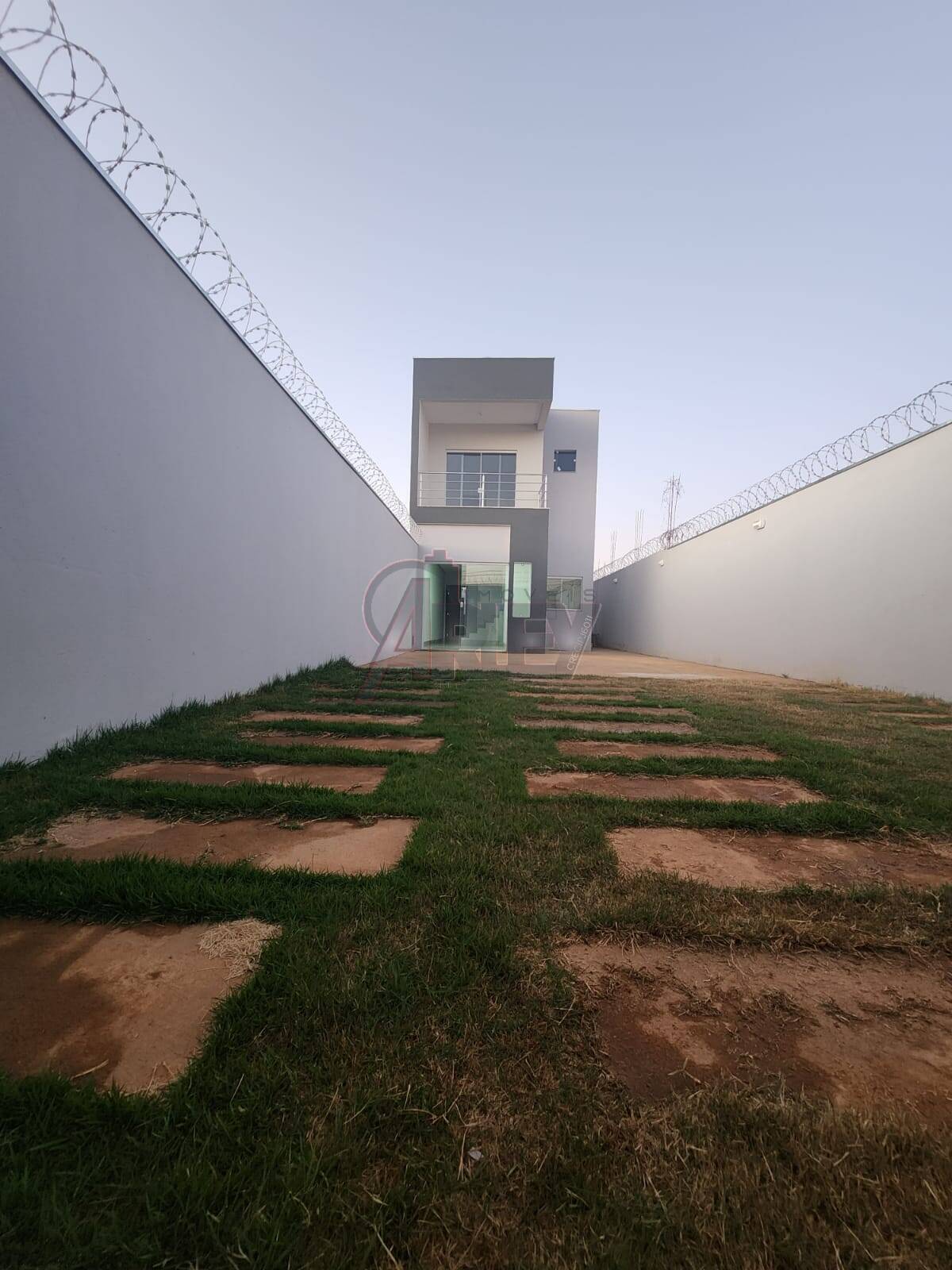 Casa à venda com 3 quartos, 90m² - Foto 8