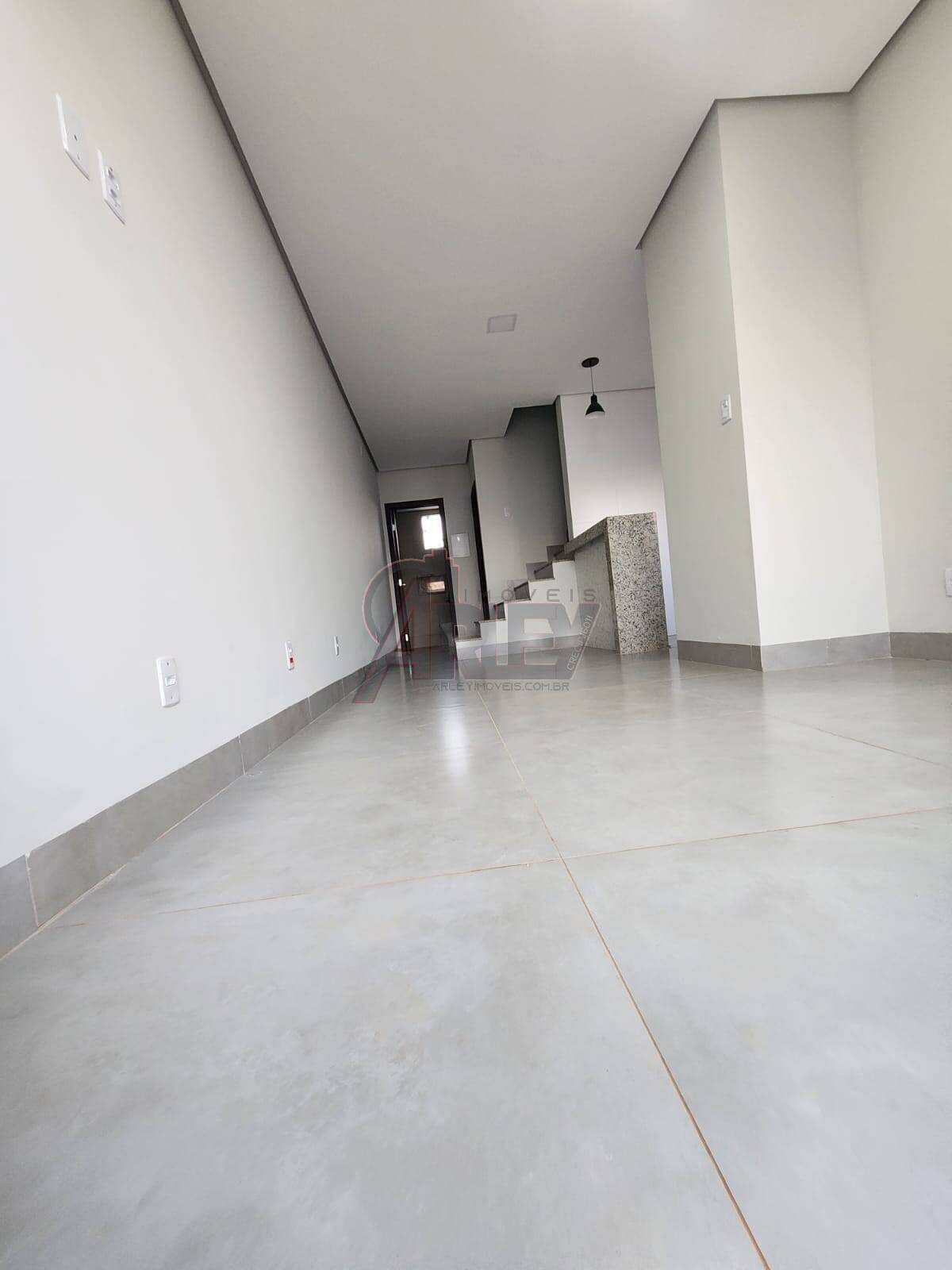 Casa à venda com 3 quartos, 90m² - Foto 15