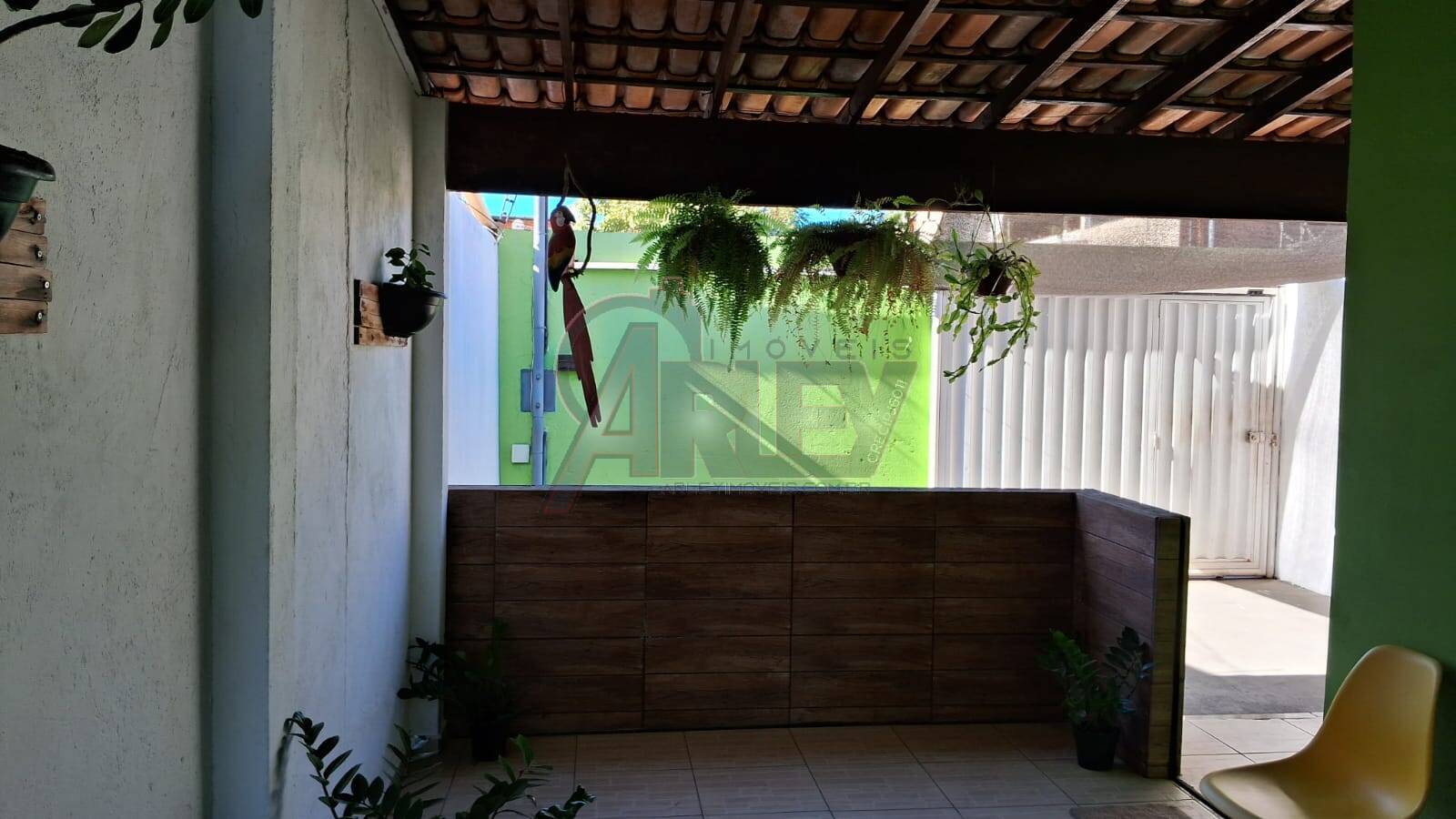 Casa à venda com 3 quartos, 180m² - Foto 2