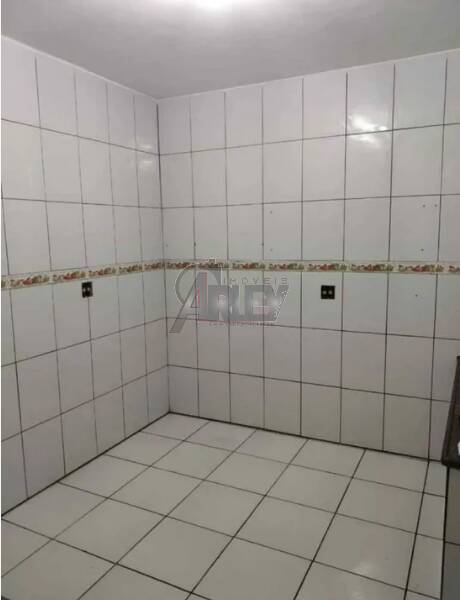 Casa à venda com 3 quartos - Foto 4