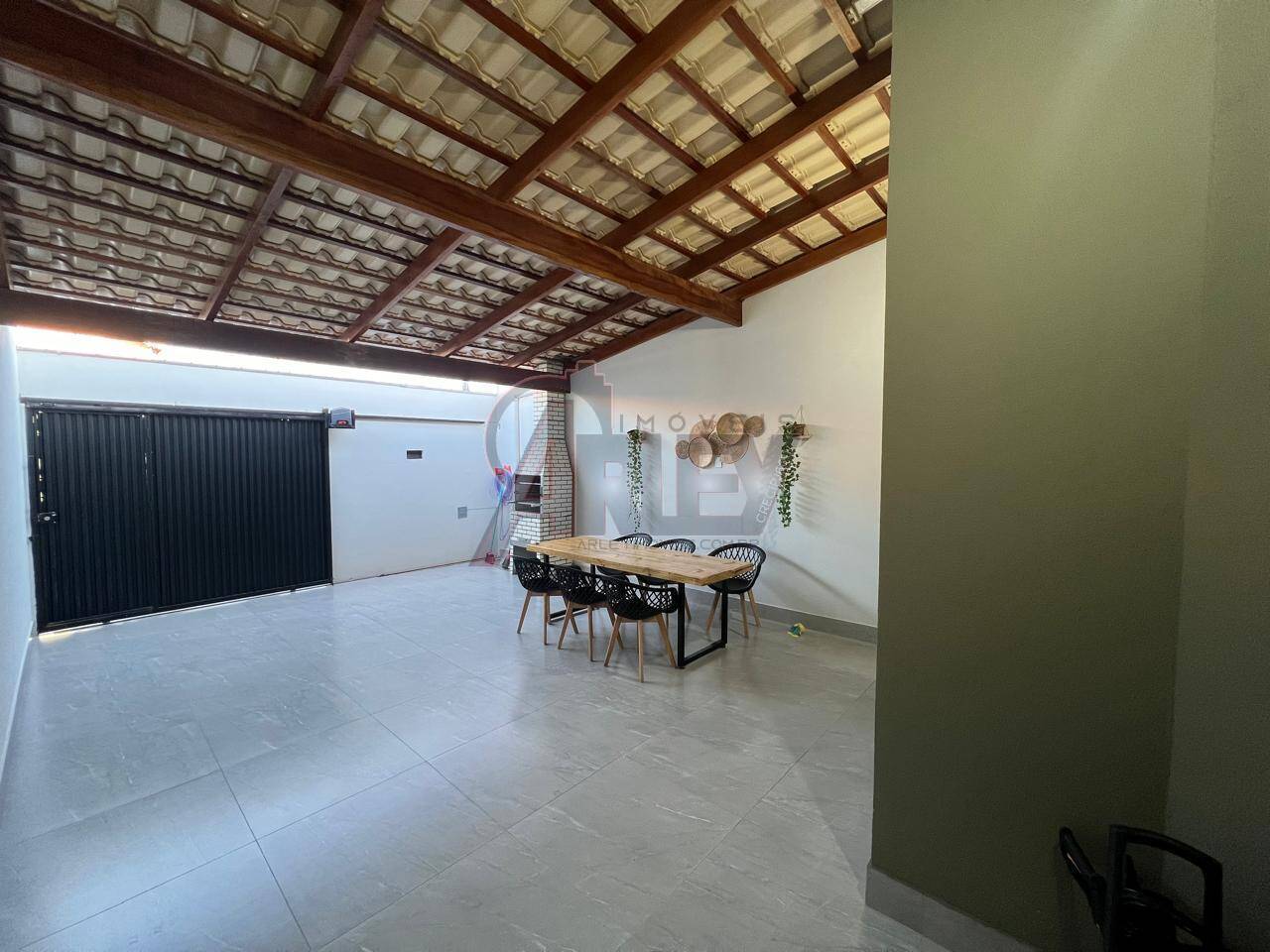 Casa à venda com 2 quartos, 50m² - Foto 3