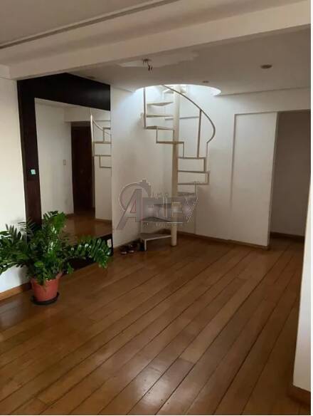 Apartamento à venda com 3 quartos, 200m² - Foto 4