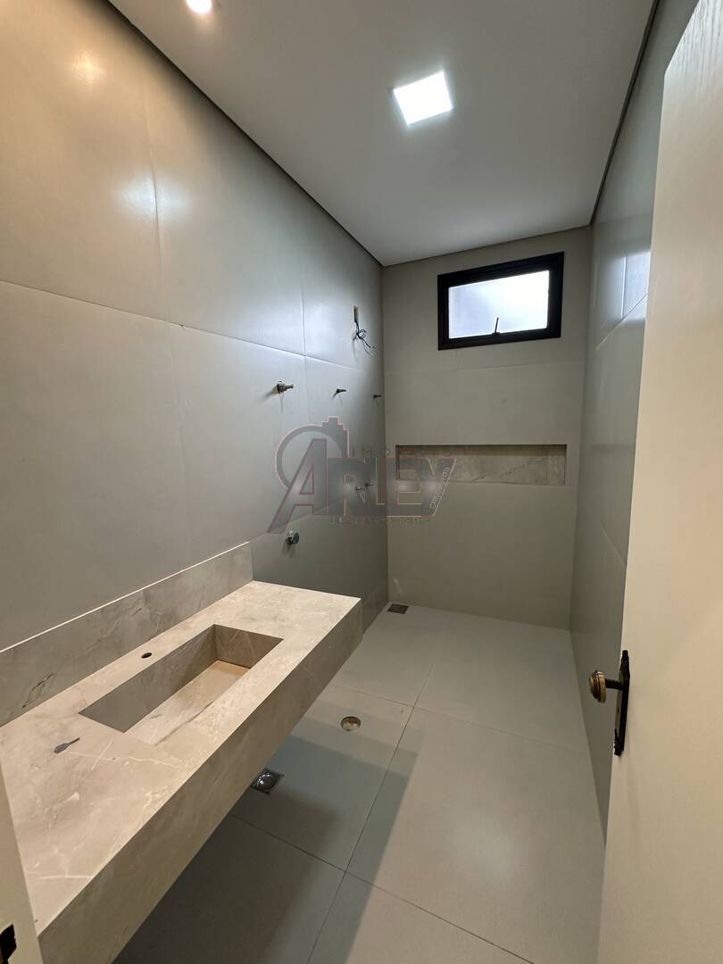 Casa à venda com 3 quartos, 300m² - Foto 13