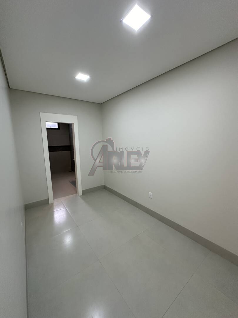 Casa à venda com 3 quartos, 300m² - Foto 18