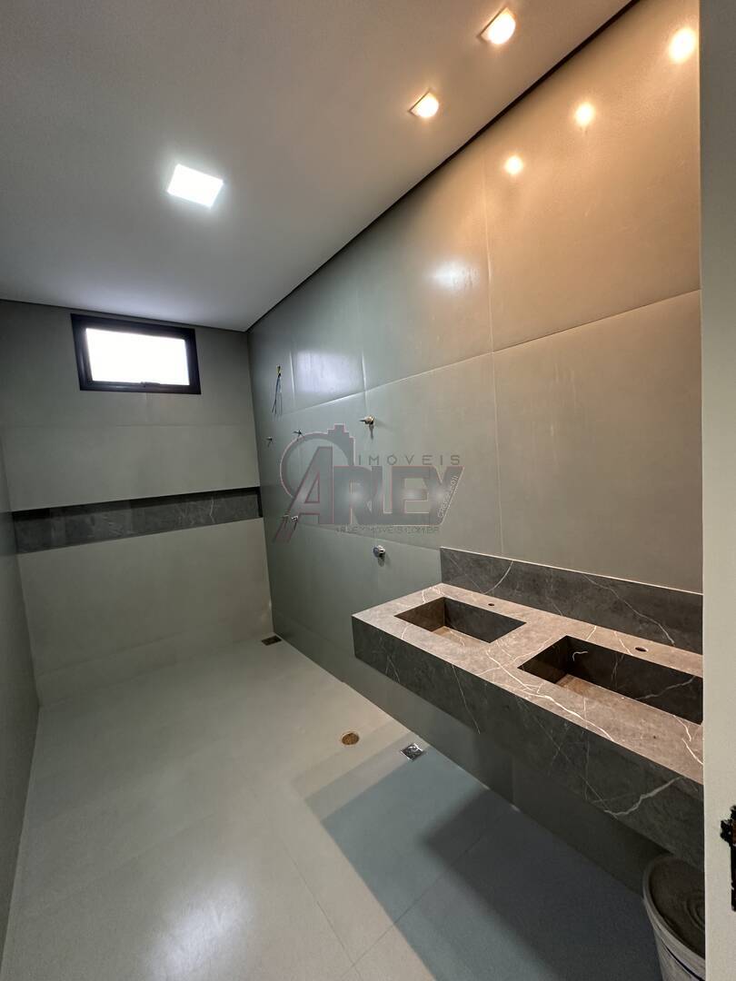 Casa à venda com 3 quartos, 300m² - Foto 22