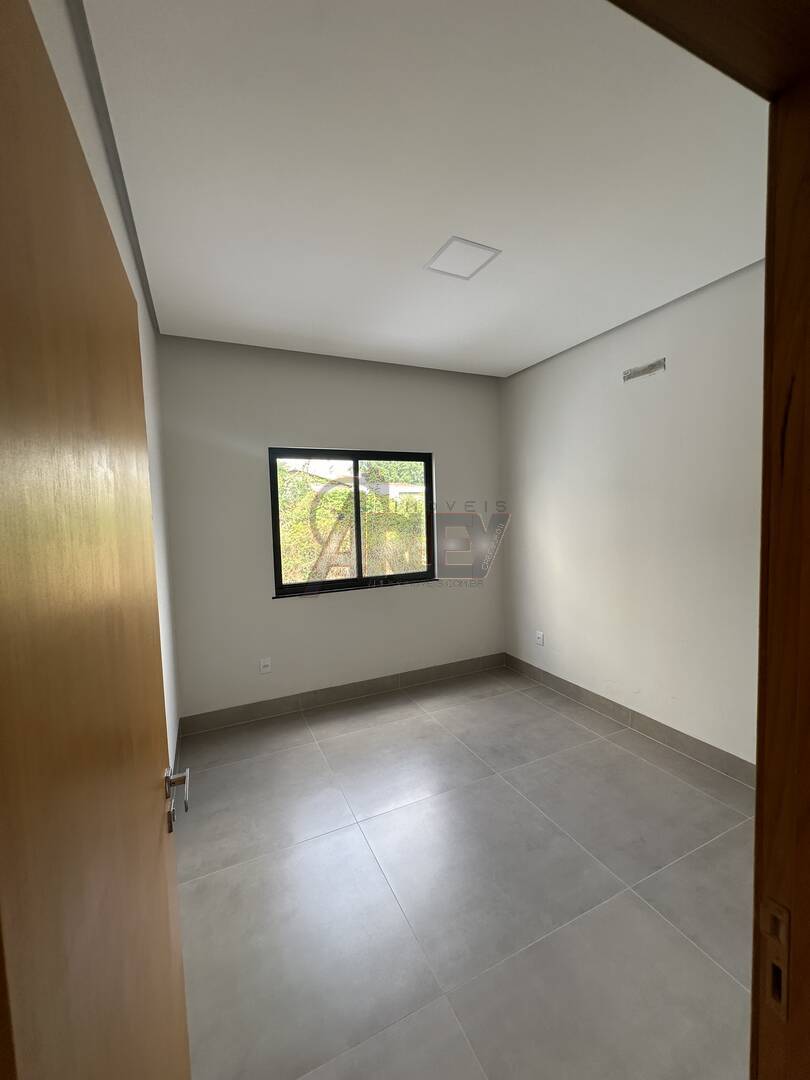 Casa à venda com 3 quartos, 165m² - Foto 2