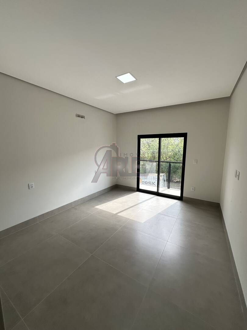 Casa à venda com 3 quartos, 165m² - Foto 11