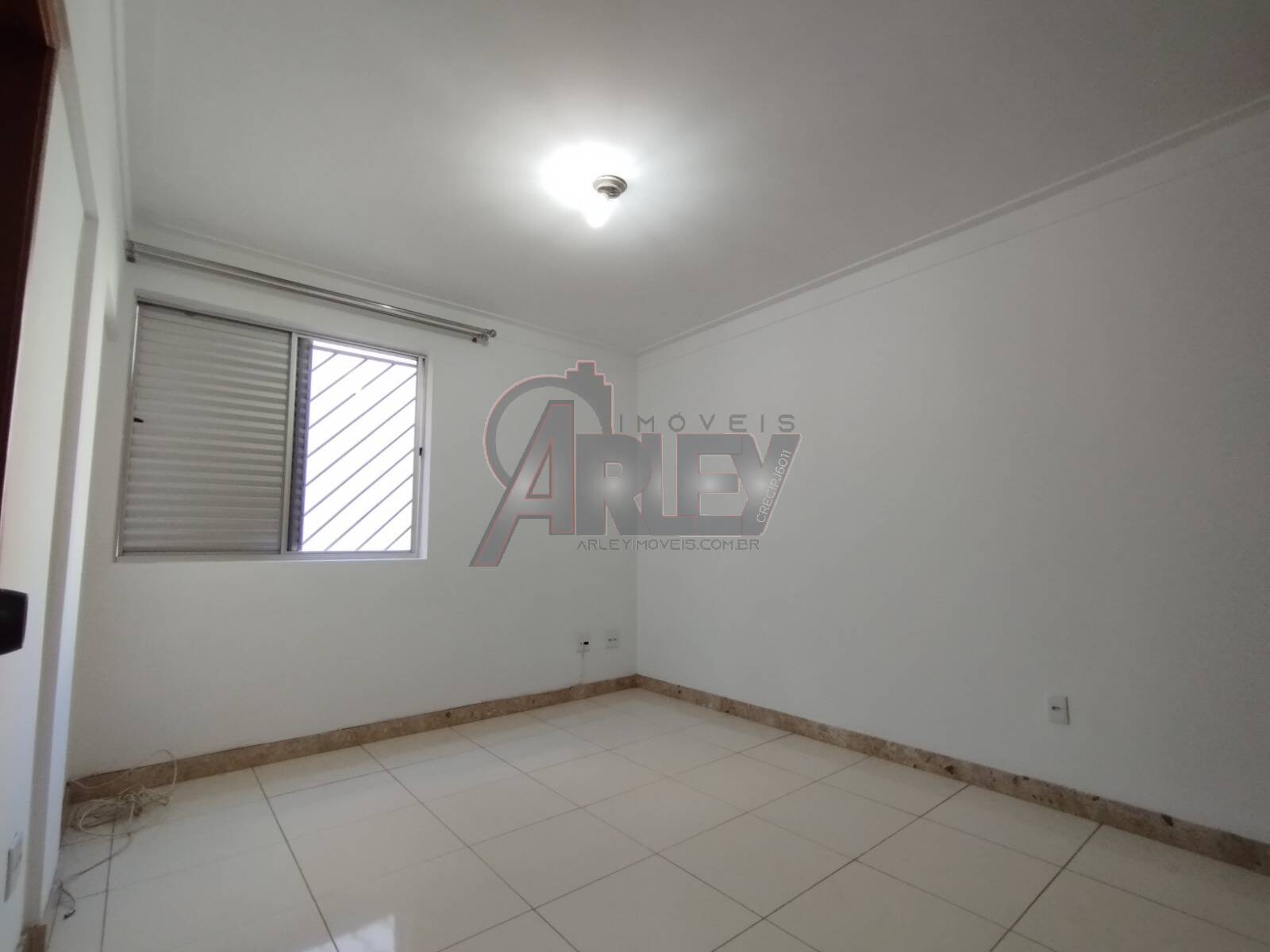 Apartamento à venda com 3 quartos, 120m² - Foto 8