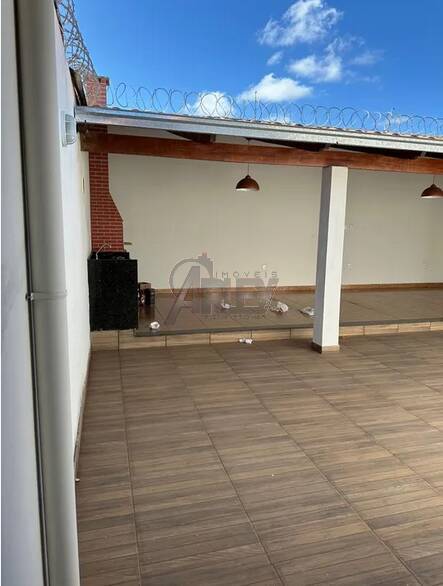 Casa à venda com 2 quartos, 250m² - Foto 9