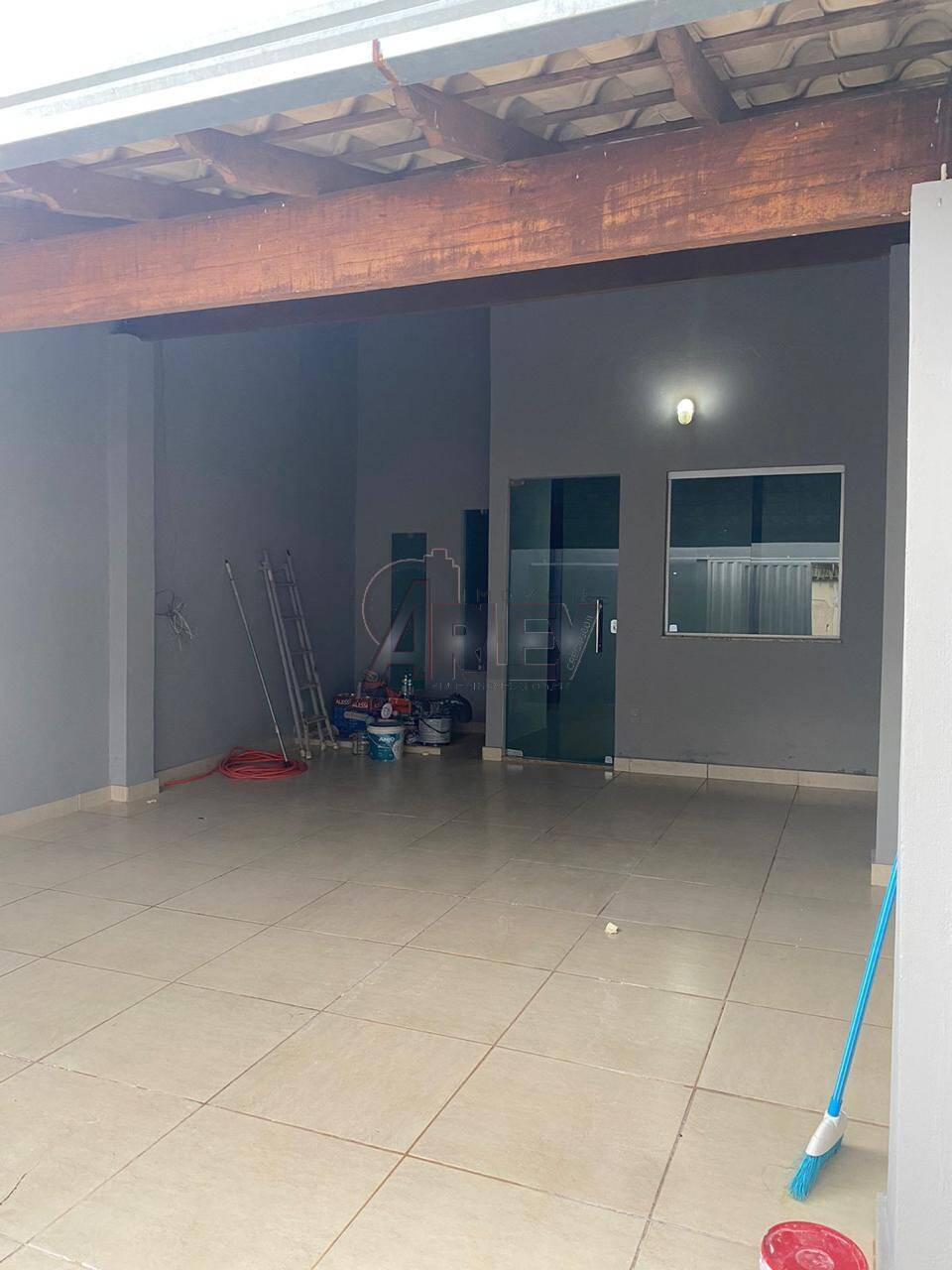 Casa à venda com 3 quartos, 150m² - Foto 2