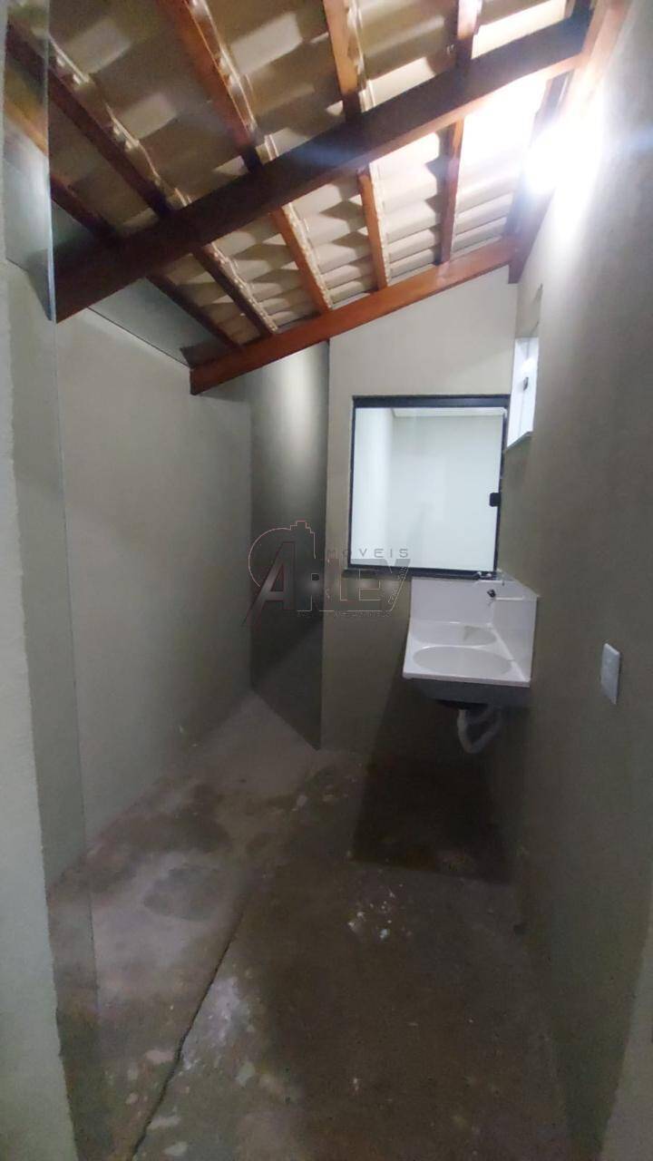 Casa à venda com 2 quartos, 50m² - Foto 15