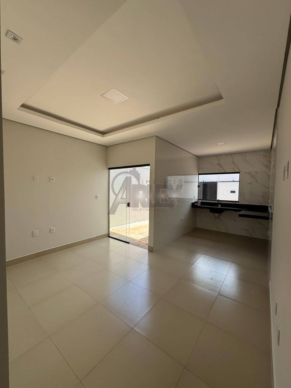 Casa à venda com 2 quartos, 50m² - Foto 9