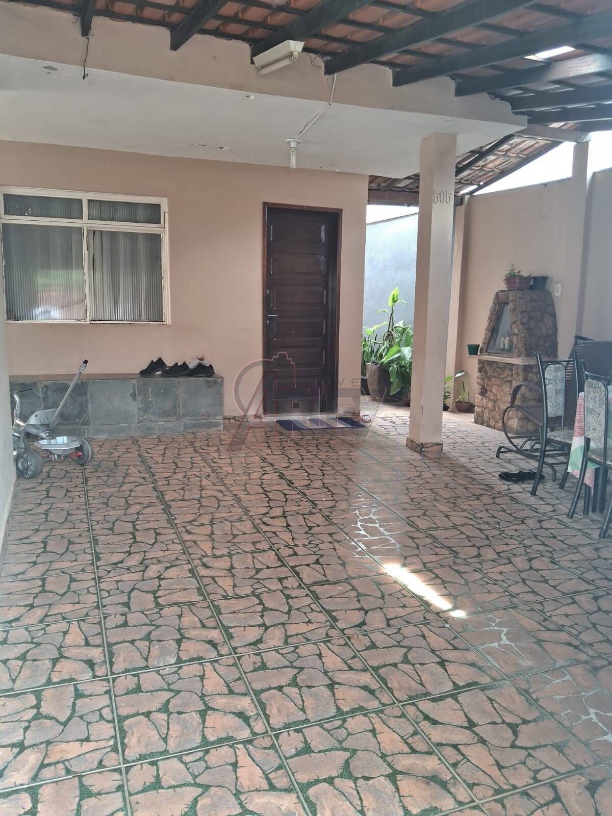 Casa à venda com 4 quartos, 280m² - Foto 19