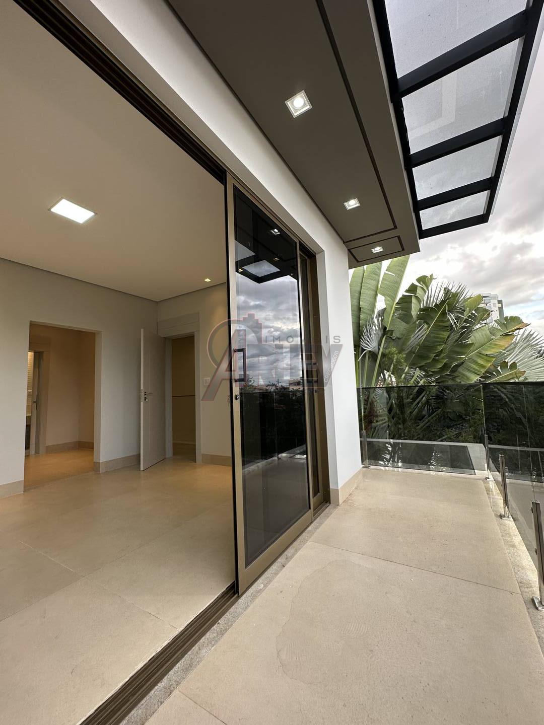 Casa à venda com 3 quartos, 225m² - Foto 8