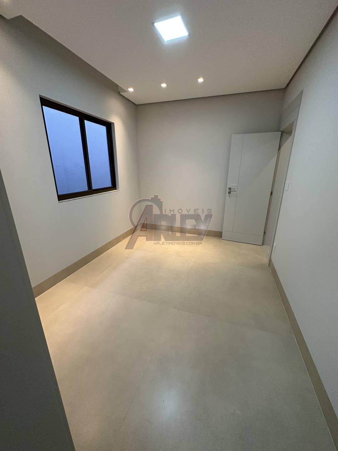 Casa à venda com 3 quartos, 225m² - Foto 27